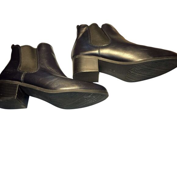 A New Day 10W Black Women's Chelsea Ankle Boots Shoes 10 W Wide 2 Inch Heal - Picture 1 of 9